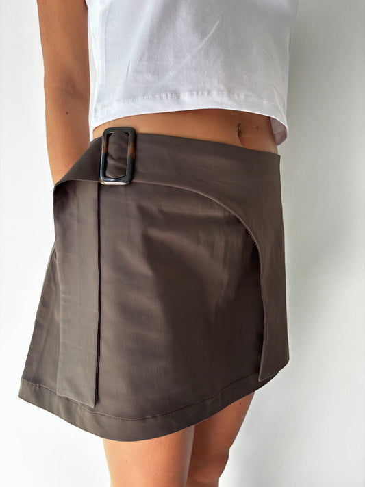 BUCKLE SKIRT| BROWN